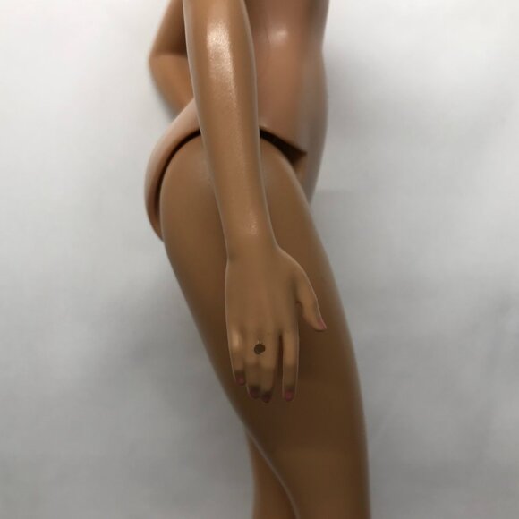Barbie - curvy muse body for OOAK - Picture 4 of 8